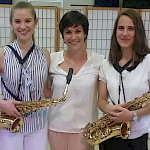 Marie-Theres Grasl und Louisa Kraus mit ihrer Lehrerin Christina Dorner!