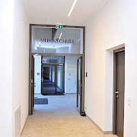 Eingang zum Salon
